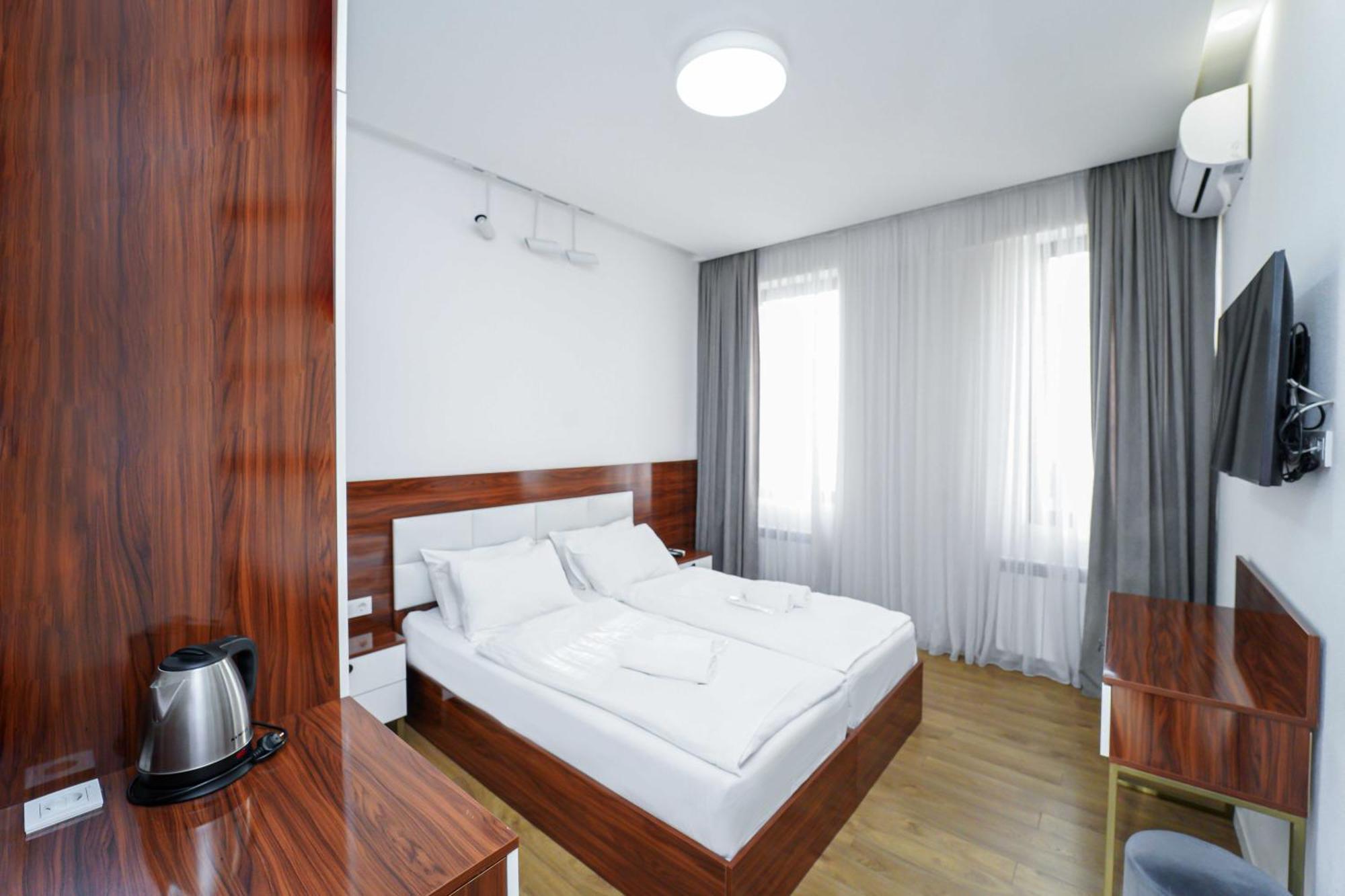 Hotel Type Rooms On Avenue Melikishvili, City Center Tbilisi Exterior foto