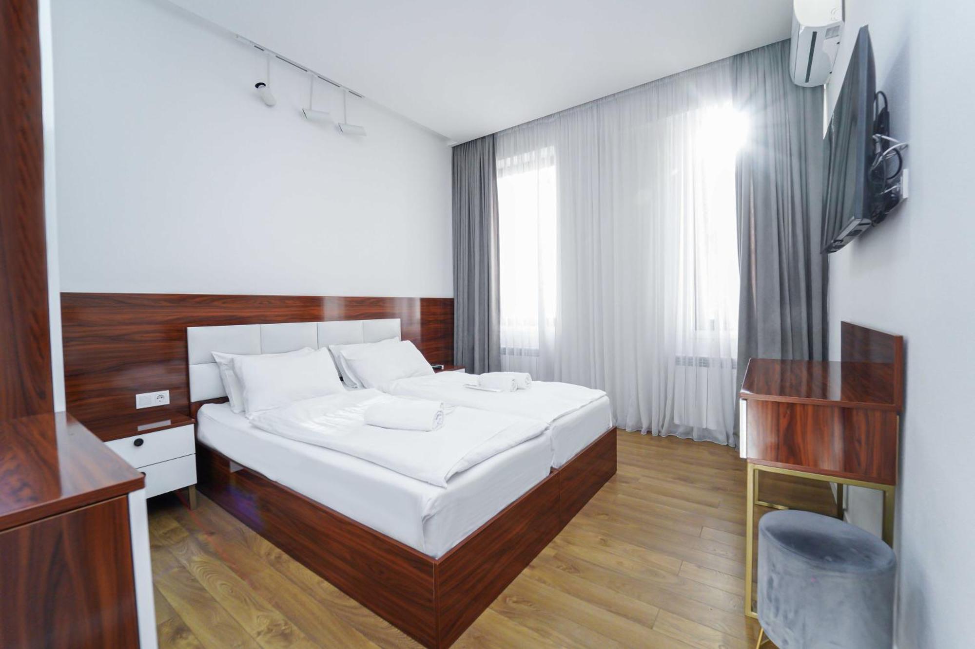 Hotel Type Rooms On Avenue Melikishvili, City Center Tbilisi Exterior foto